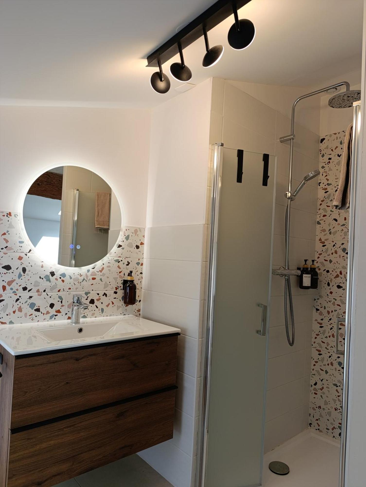Maison Irondas Saint-Pierre-d'Aurillac Екстер'єр фото